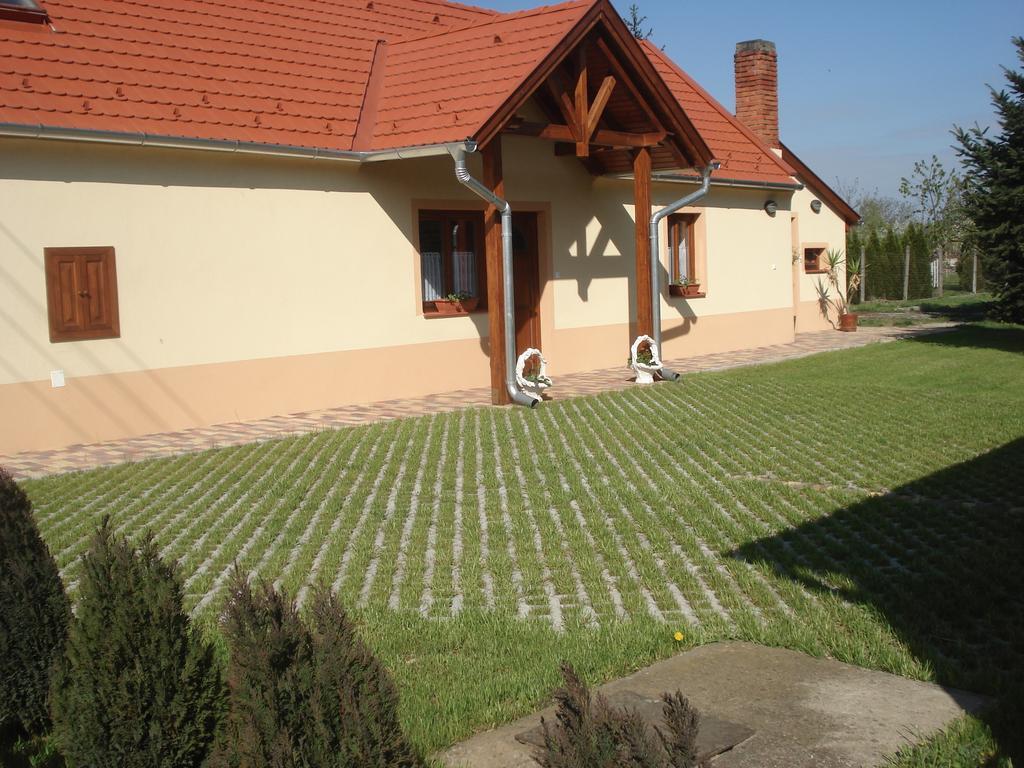 Gerendas Vendeghaz Sotony Exteriér fotografie